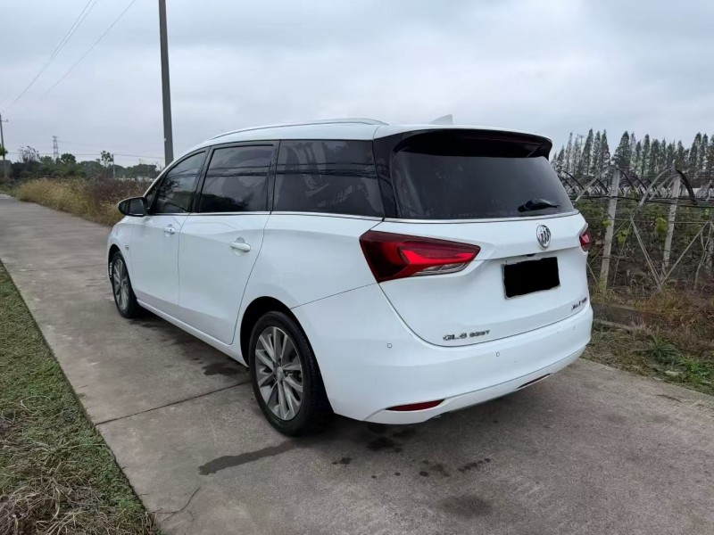 嘉兴23年别克GL68