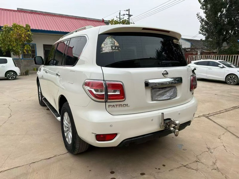 焦作17年日产途乐7