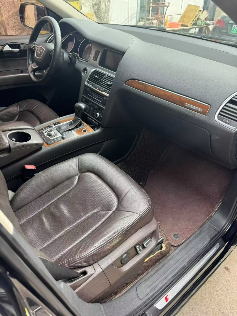 济宁15年奥迪Q75