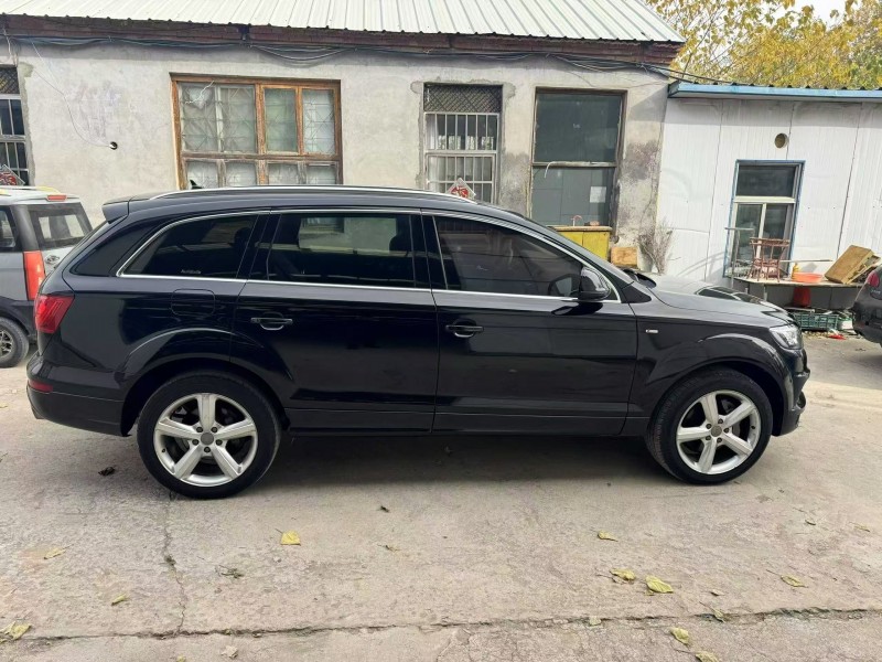 济宁15年奥迪Q77