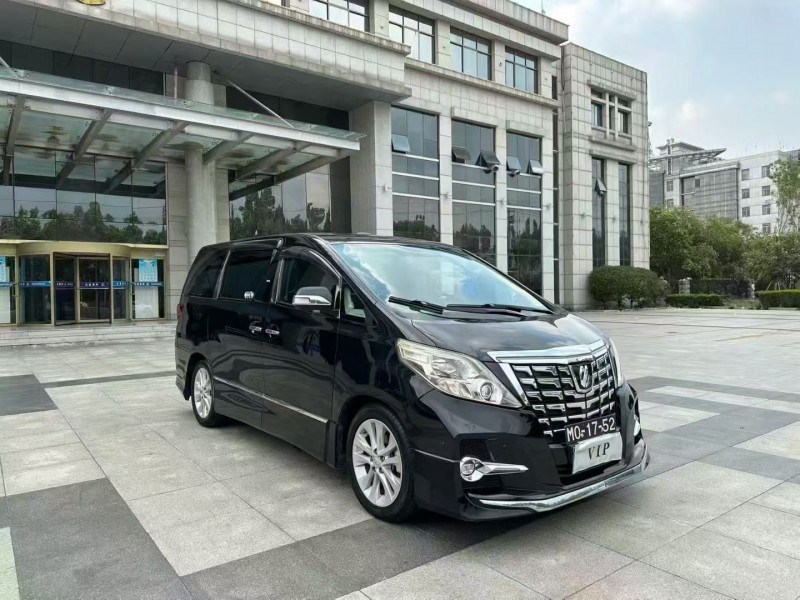 烟台12年丰田埃尔法2