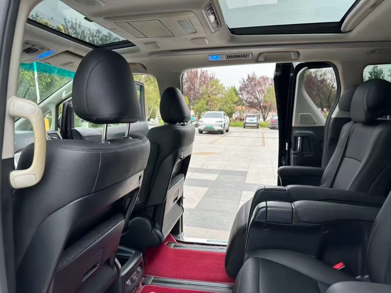 烟台12年丰田埃尔法4