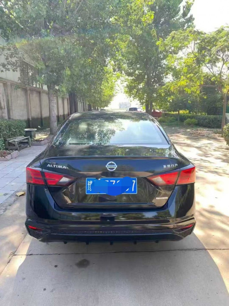 保定22年日产天籁5