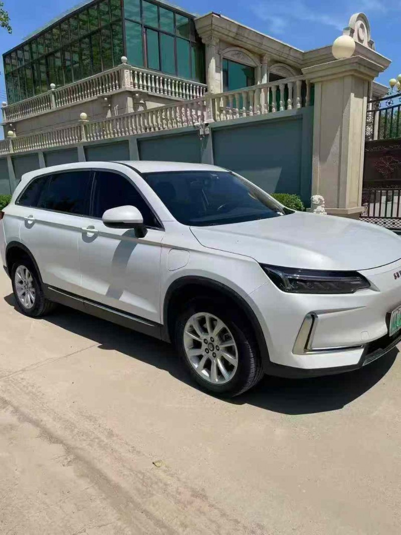 保定23年创维EV64