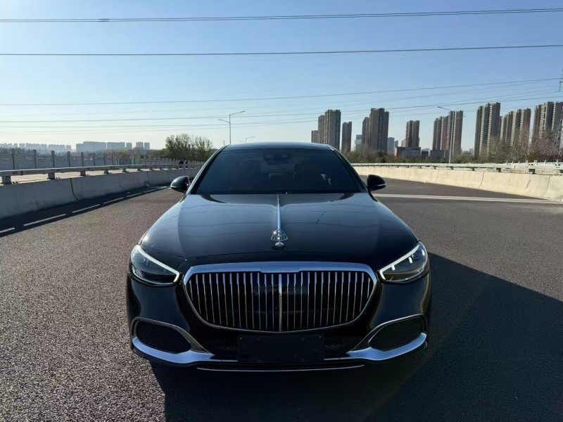 郑州24年奔驰迈巴赫S级1