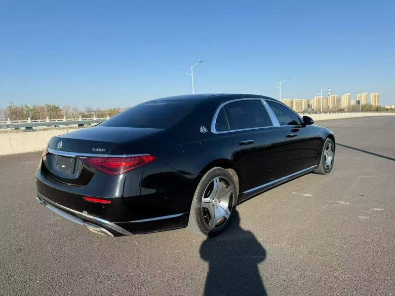 郑州24年奔驰迈巴赫S级8