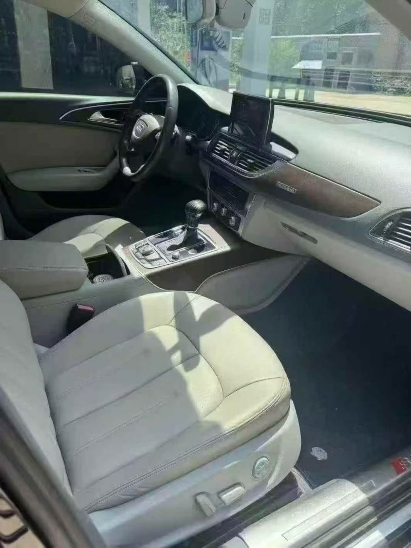 济南16年奥迪A6L8