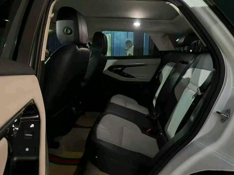 江门20年路虎极光4