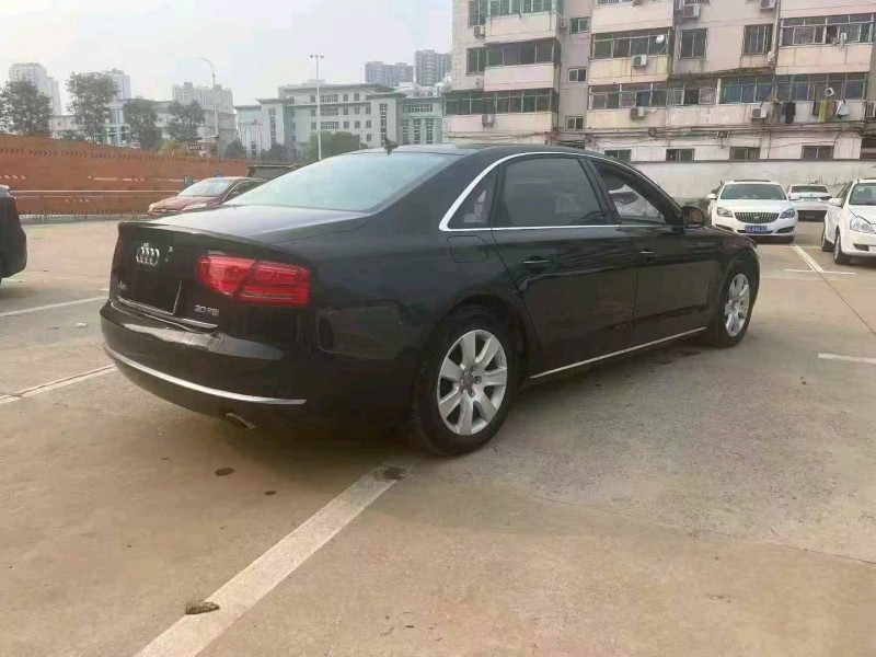 合肥14年奥迪A8L7