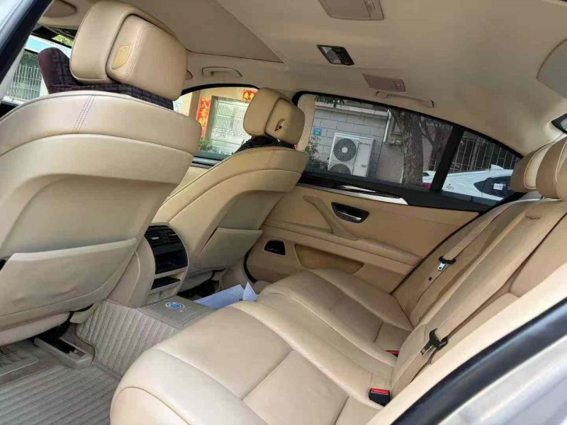 中山13年宝马5系6