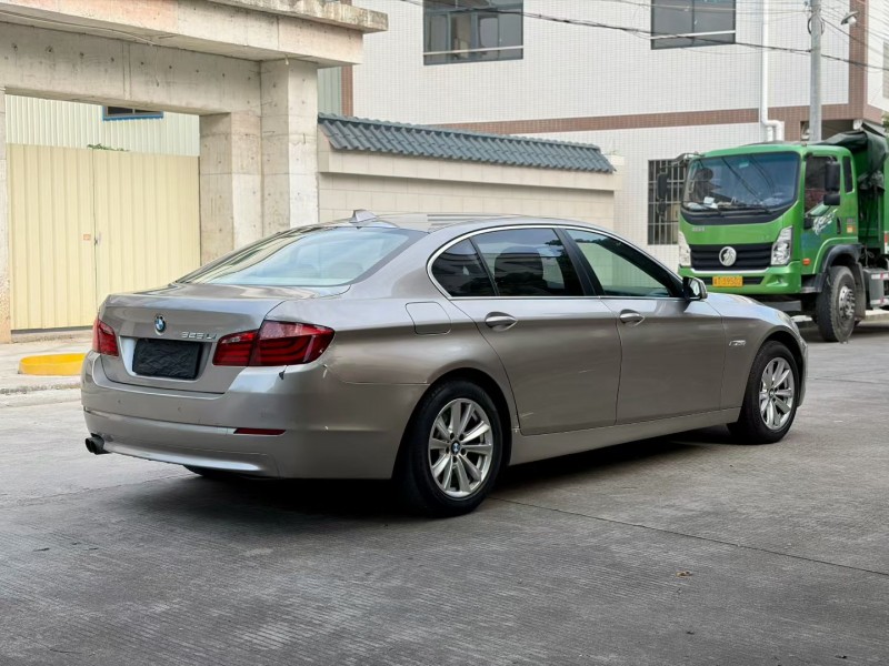 中山13年宝马5系7