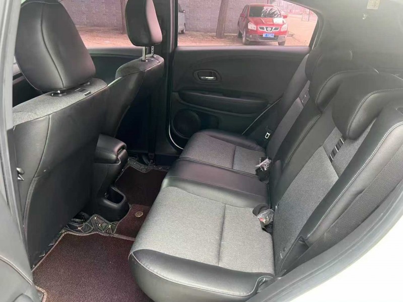 保定19年本田XRV5