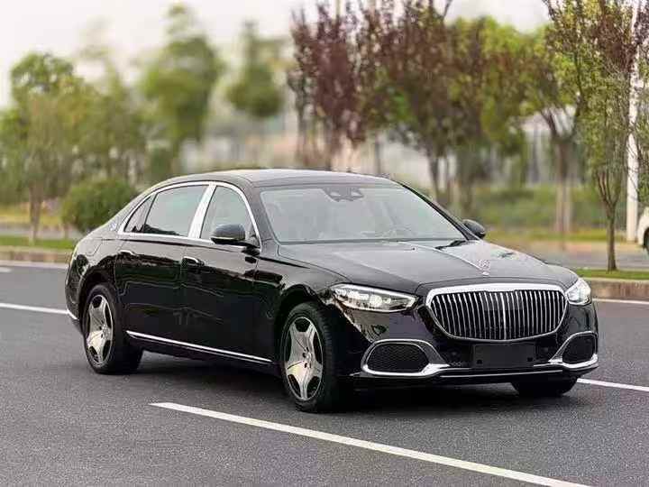 潍坊23年奔驰迈巴赫S级3