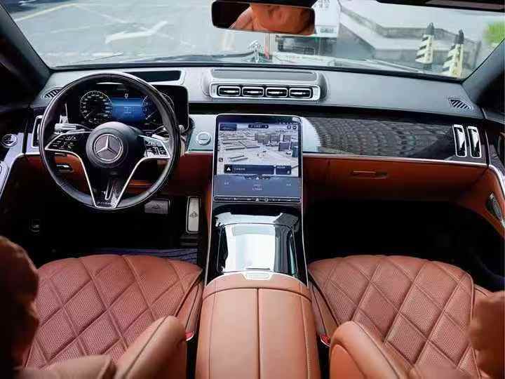 潍坊23年奔驰迈巴赫S级4