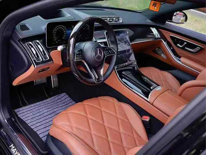 潍坊23年奔驰迈巴赫S级5