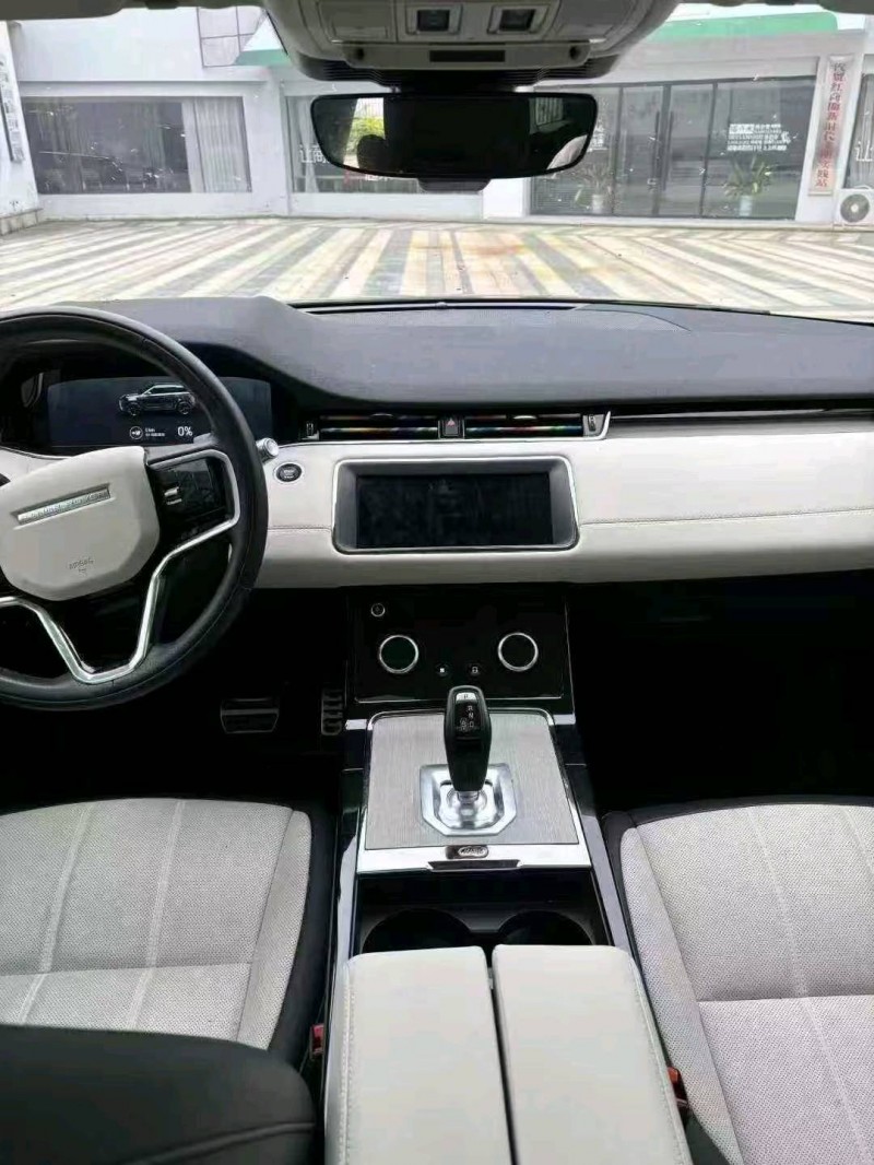 南昌23年路虎极光9