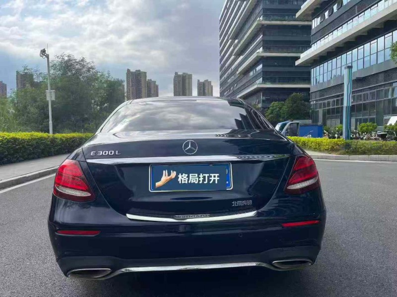 东莞18年奔驰E8
