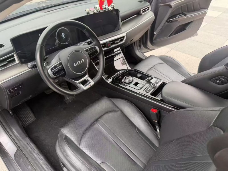 威海23年起亚K5凯酷5