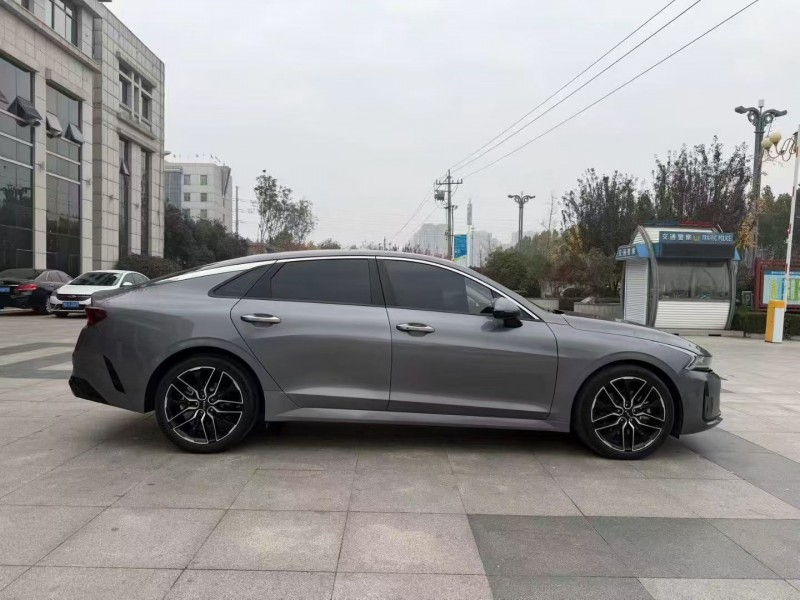 威海23年起亚K5凯酷9