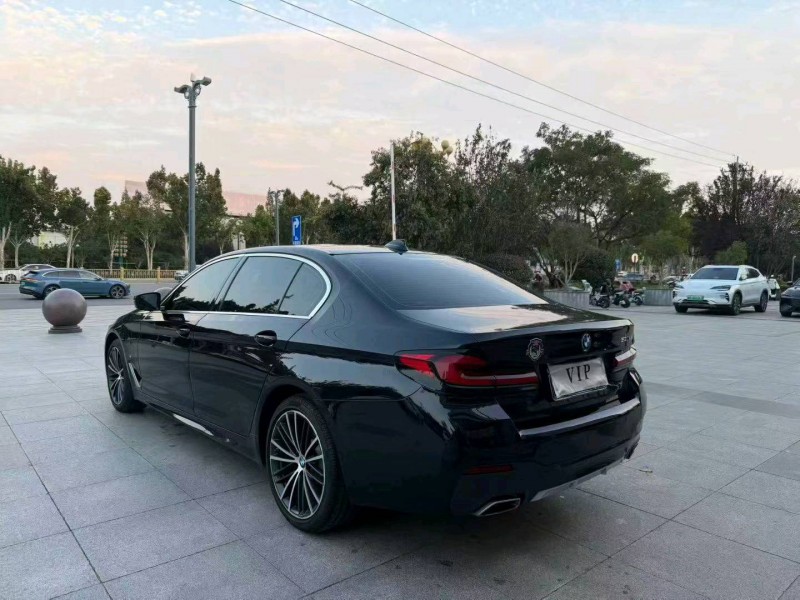 东营21年宝马5系8