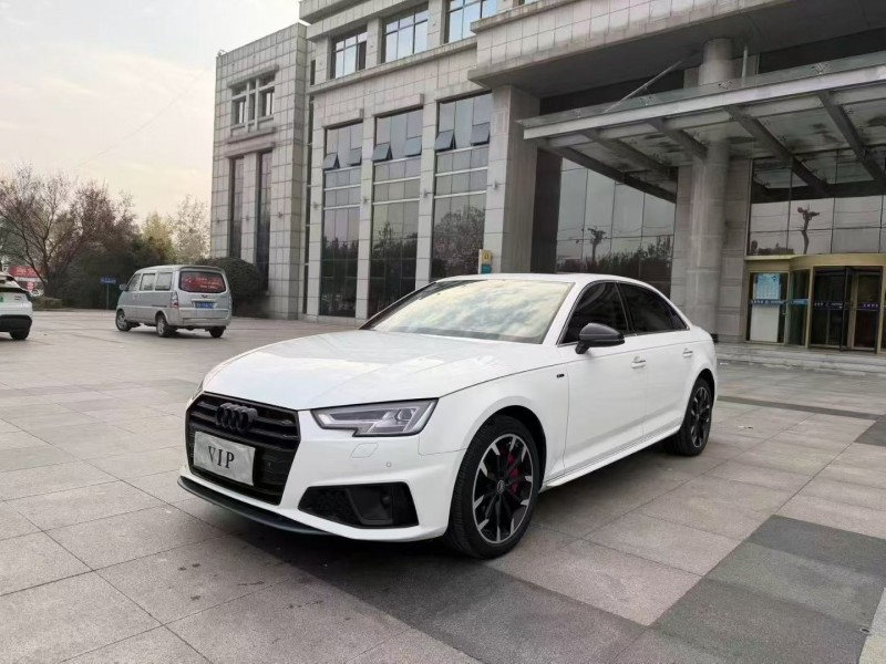 济宁19年奥迪A4L2