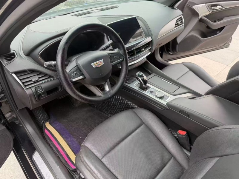 济宁23年凯迪拉克CT56