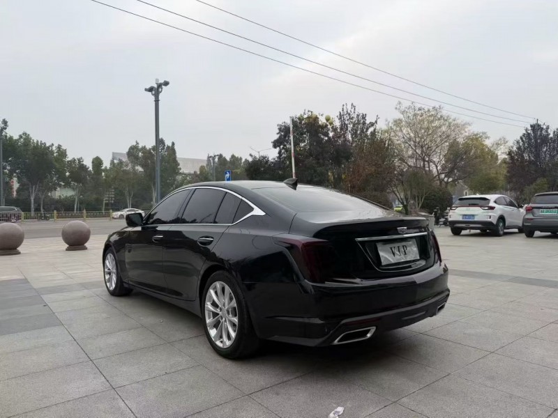 济宁23年凯迪拉克CT58