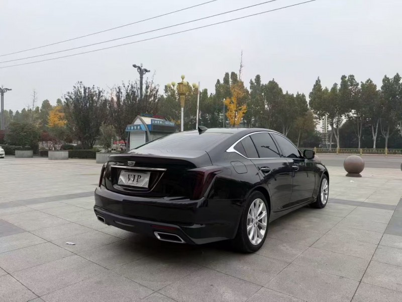 济宁23年凯迪拉克CT59