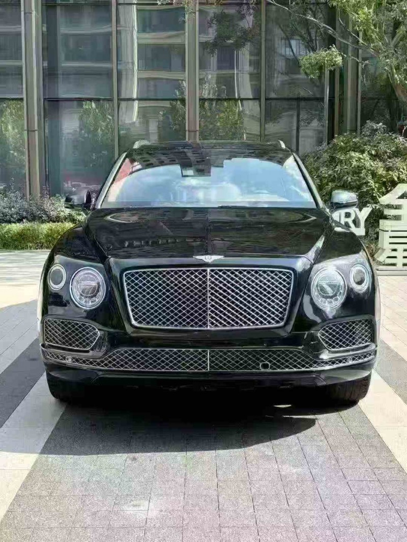 徐州19年宾利添越1