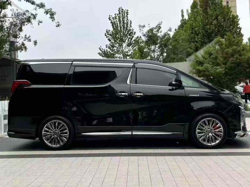 徐州22年丰田埃尔法7