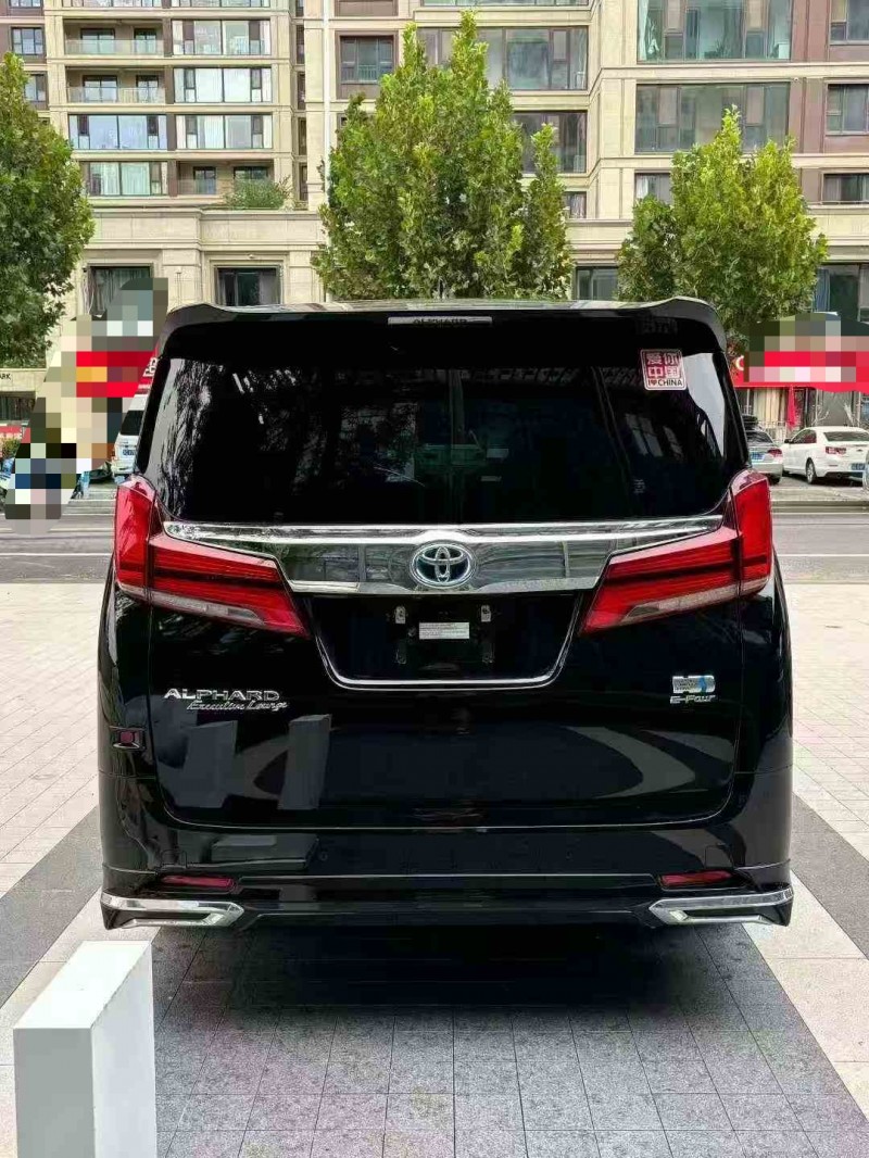 徐州22年丰田埃尔法9