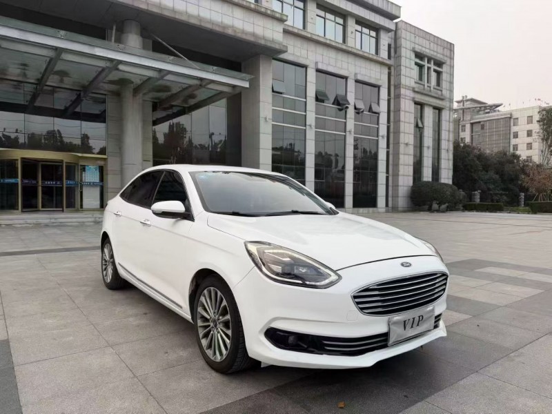 泰安20年福特福睿斯2