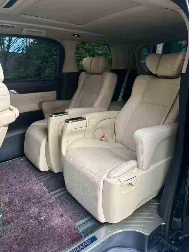 徐州18年丰田埃尔法6