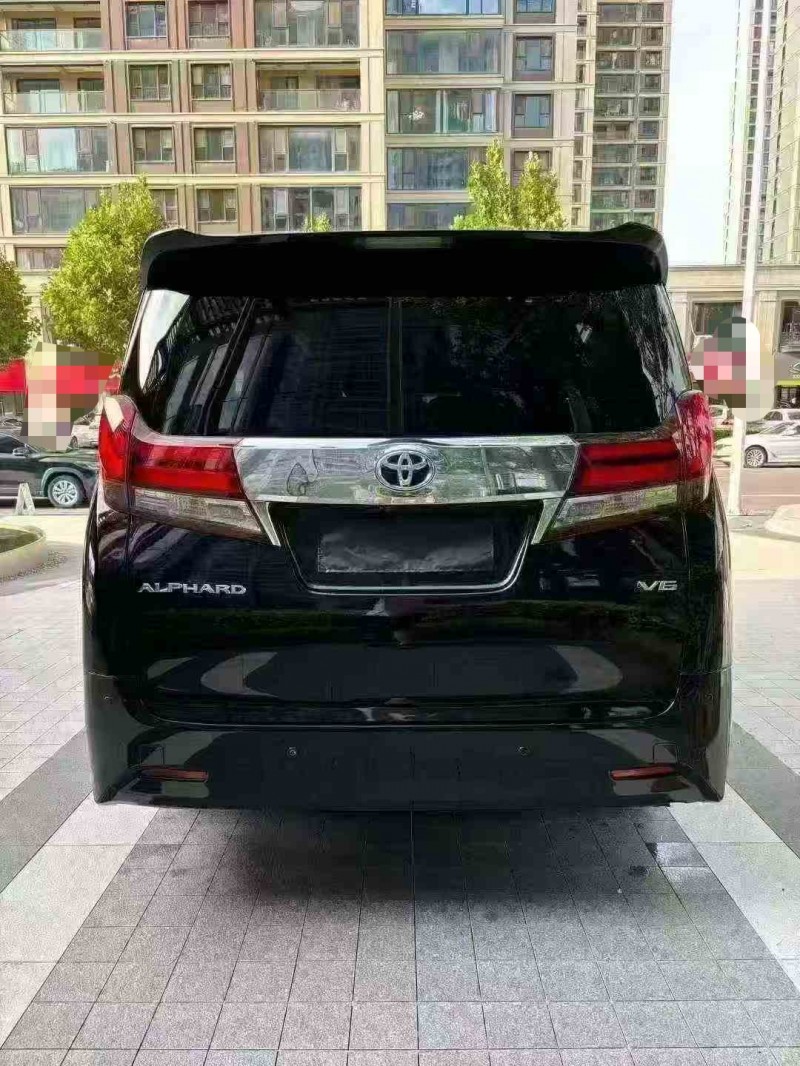 徐州18年丰田埃尔法9