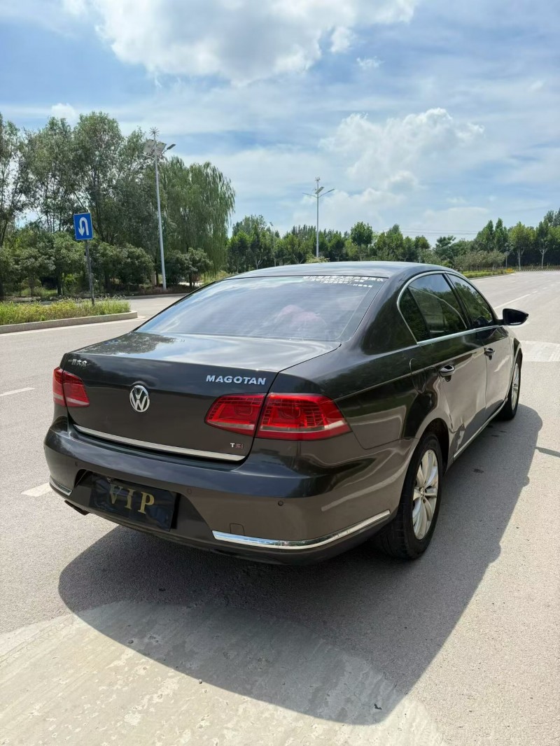 济宁16年大众迈腾8