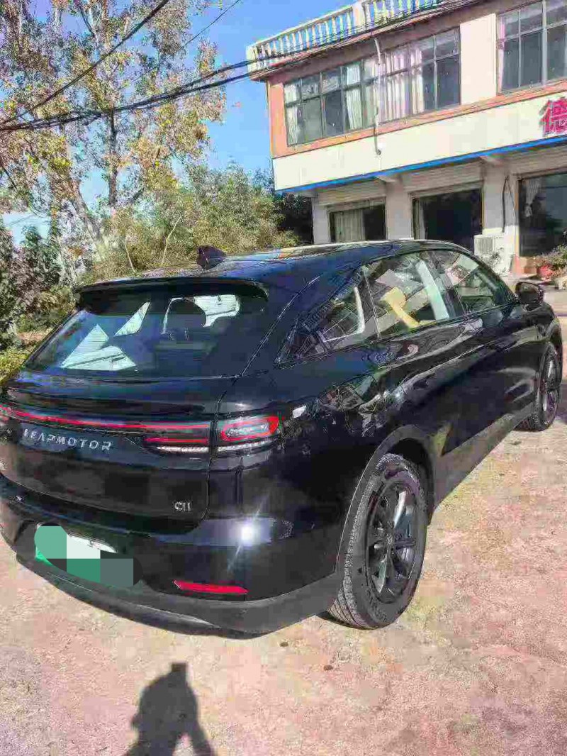 盐城25年零跑汽车C116