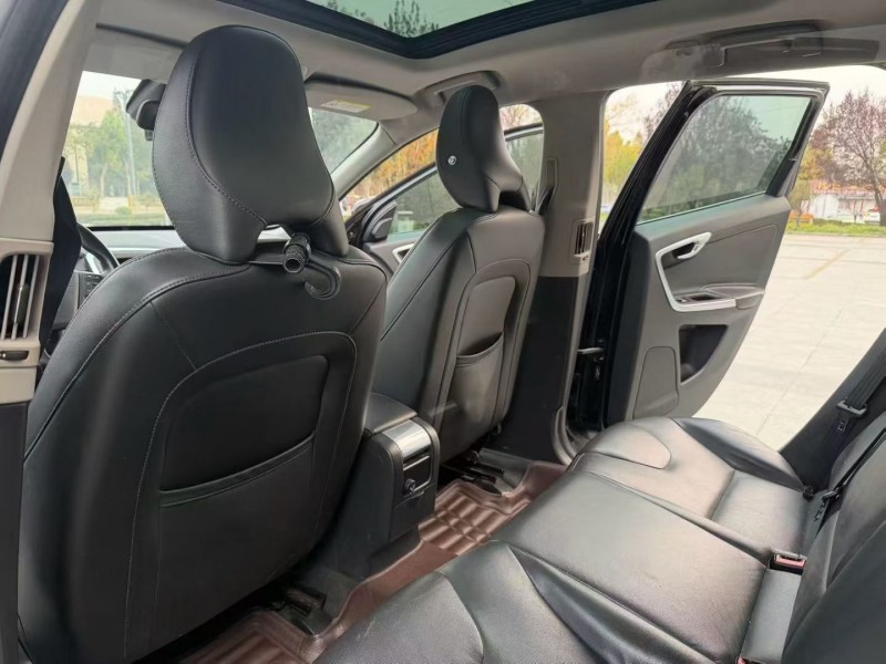 枣庄17年沃尔沃XC606