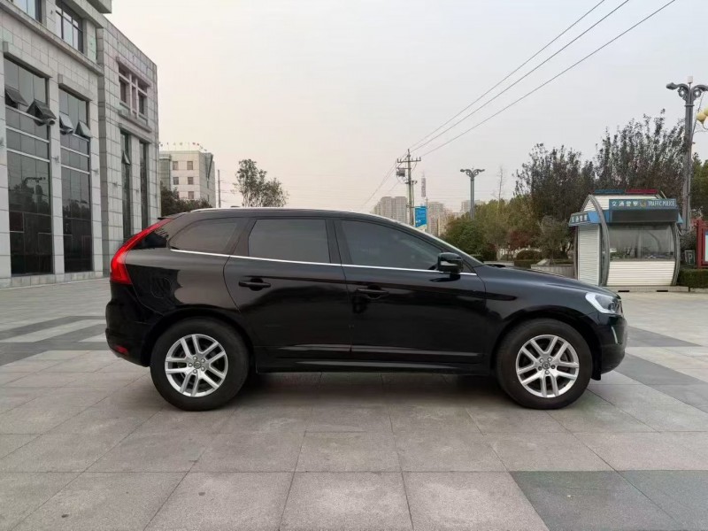 枣庄17年沃尔沃XC607