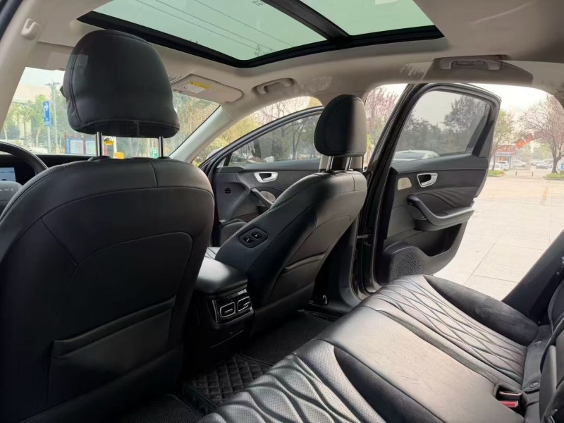 济宁23年荣威D74