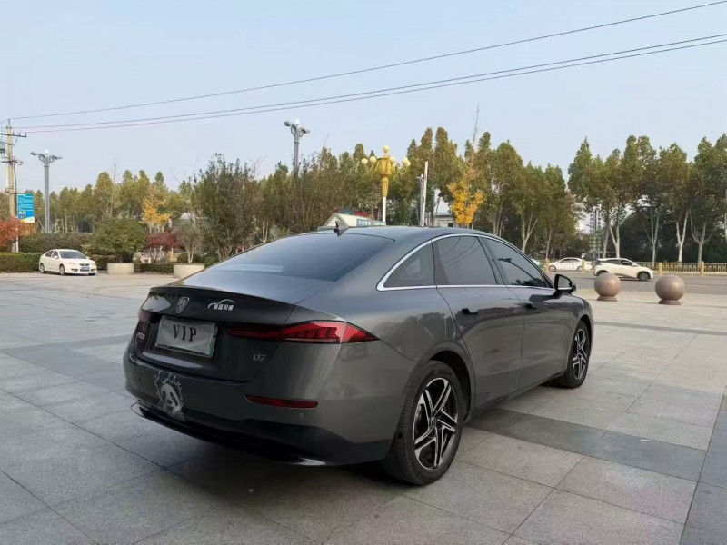 济宁23年荣威D78