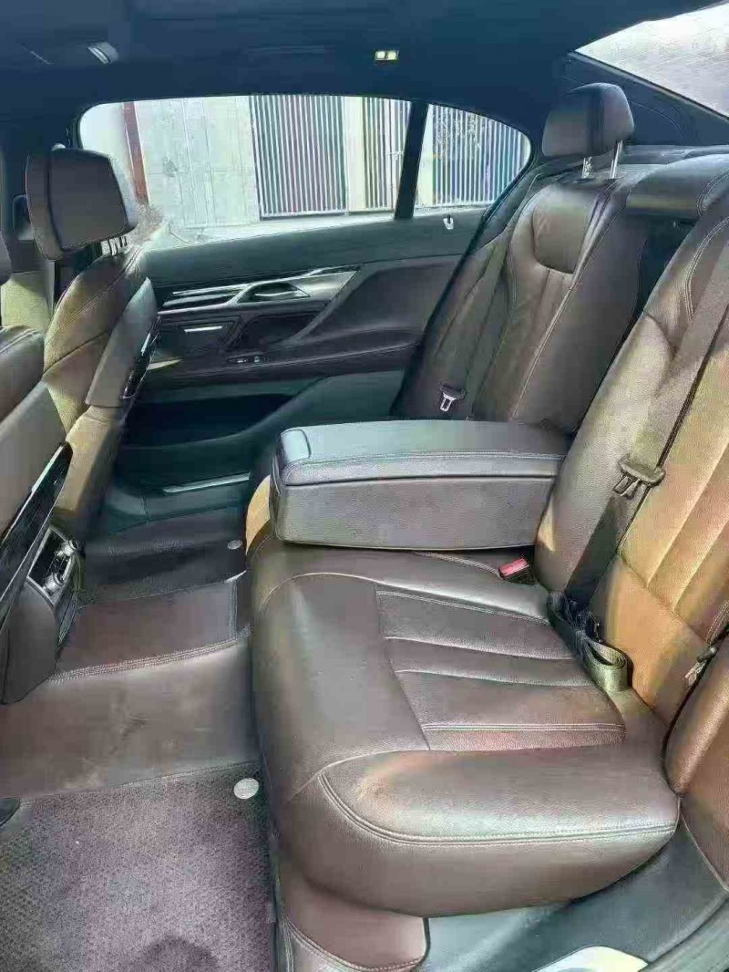 徐州19年宝马7系5