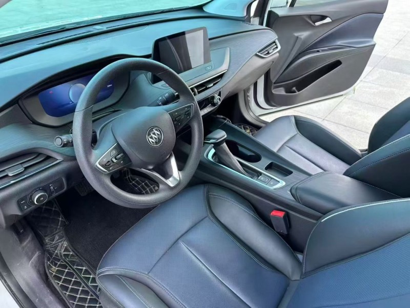 淄博25年别克微蓝4