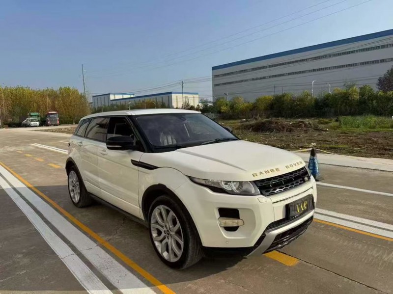 菏泽21年路虎极光3