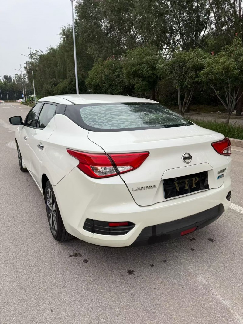 青岛20年日产蓝鸟7