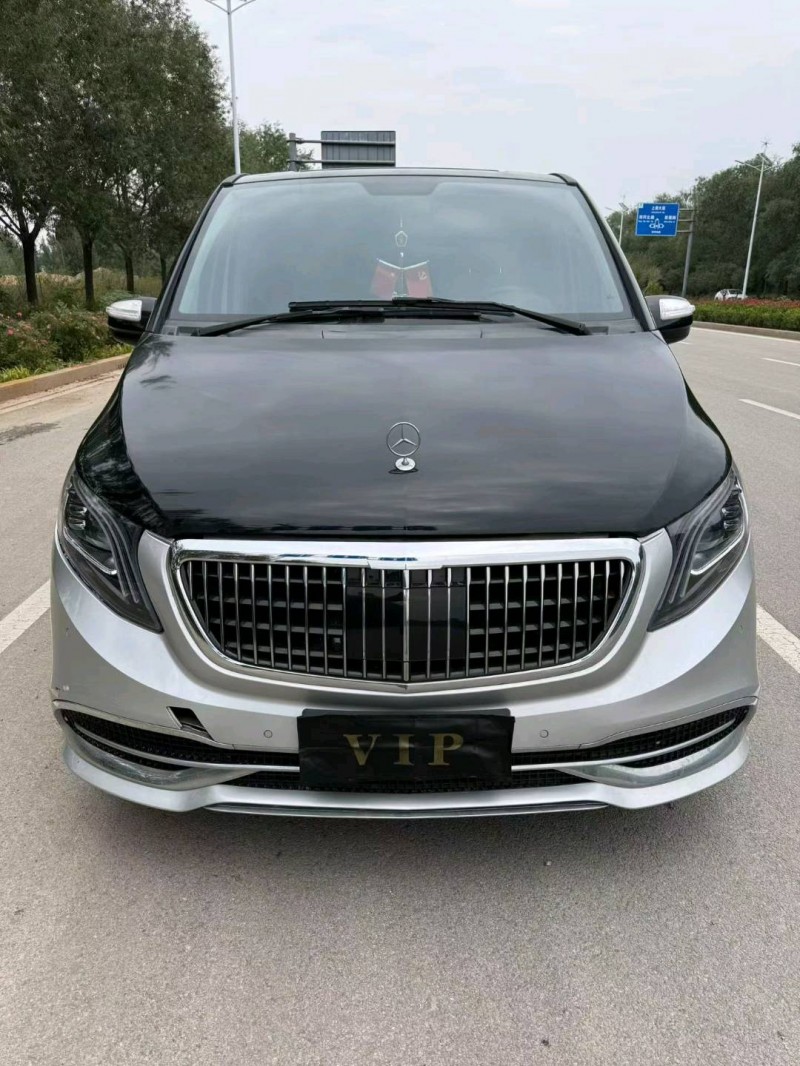 枣庄15年奔驰唯雅诺1