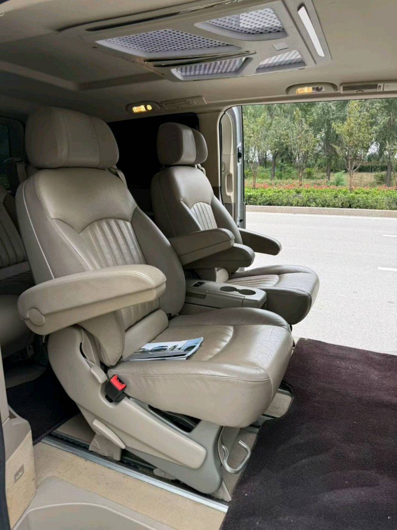 枣庄15年奔驰唯雅诺6