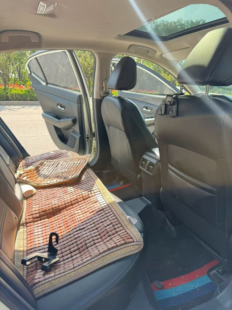 枣庄21年日产轩逸5