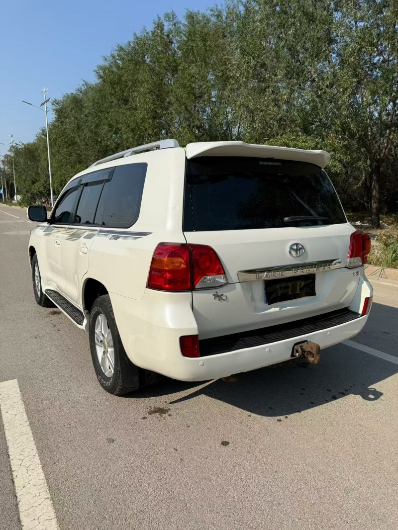 烟台16年丰田兰德酷路泽8