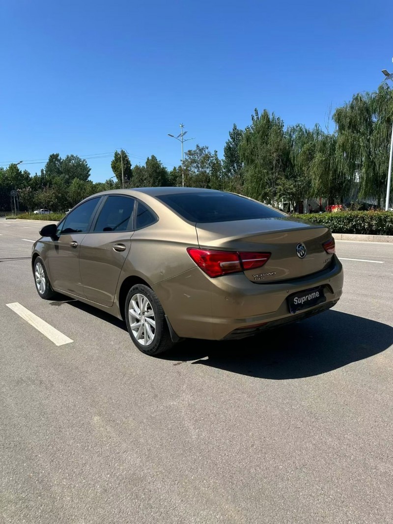 淄博16年别克威朗7