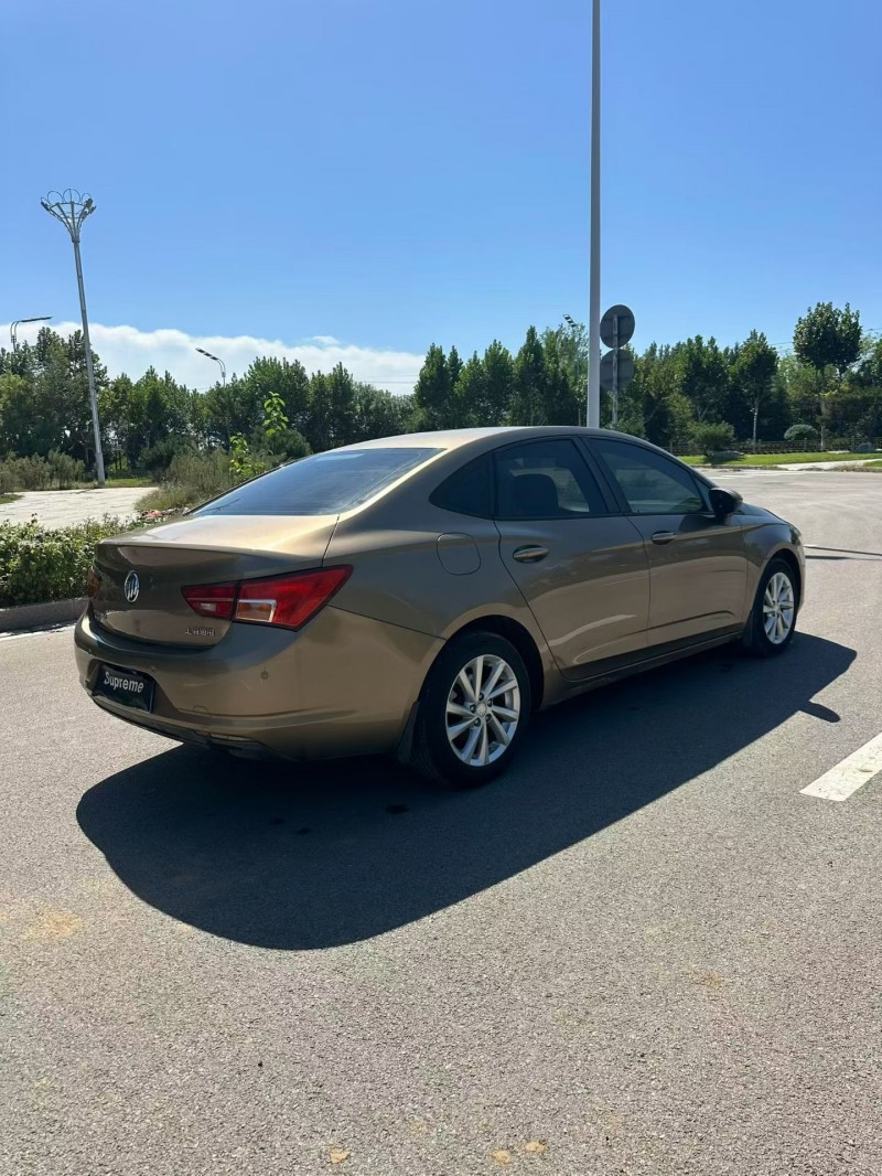 淄博16年别克威朗8